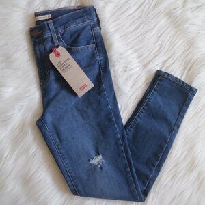 NWT Levi's 720 Skinny Jeans Size 25 High Rise